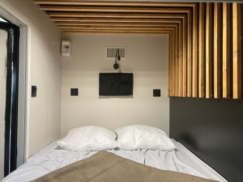 HÉBERGEMENT INSOLITE 2 personnes - Cababox Insolite Confort - 1 ch. - Sans sanitaires