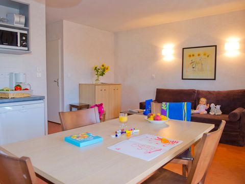 APPARTEMENT 6 personnes - G/19_2 PIECES CABINE 6 PERSONNES