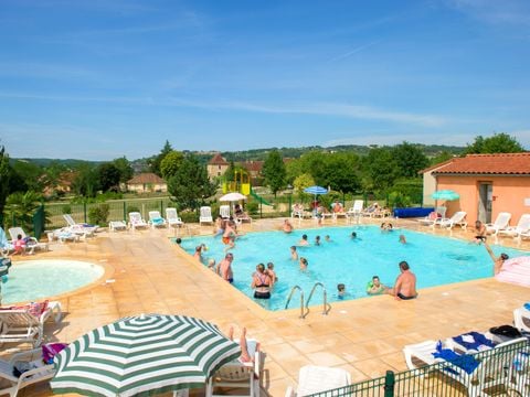 Résidence Goélia Le Hameau de la Vézère - Camping Dordogna