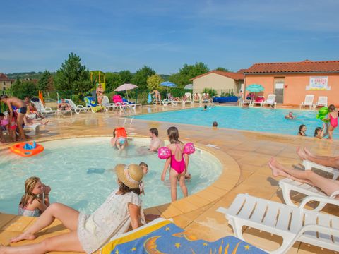 Résidence Goélia Le Hameau de la Vézère - Camping Dordogna