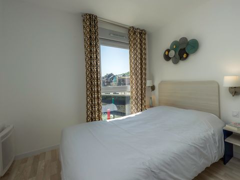 APPARTEMENT 6 personnes - G/330_2 PIECES CABINE 4/6 PERS.