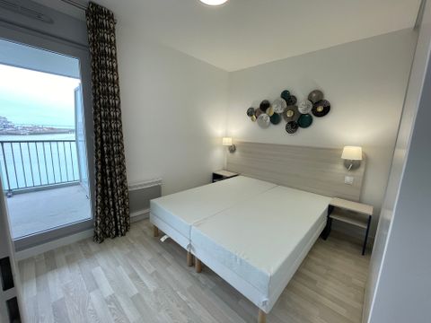 APPARTEMENT 6 personnes - G/330_2 PIECES CABINE 4/6 PERS.