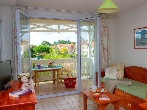APPARTEMENT 6 personnes - G/194_3 PIECES 6 PERS. COTE ROUTE