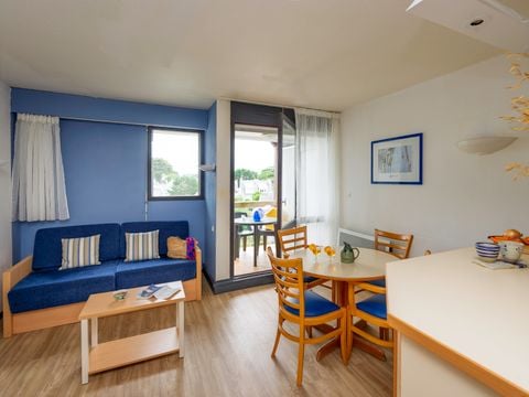 STUDIO 4 personnes - G/200_STUDIO 4 PERS. AVEC CABINE FERMÉE
