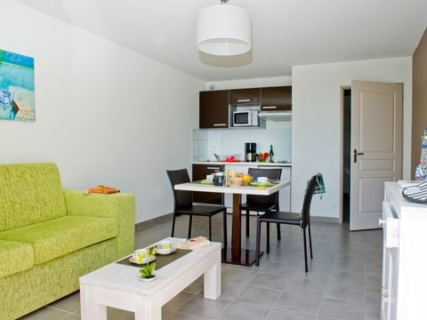 STUDIO 4 personnes - G/51_STUDIO CAB 4 PERS. BALCON VUE MER