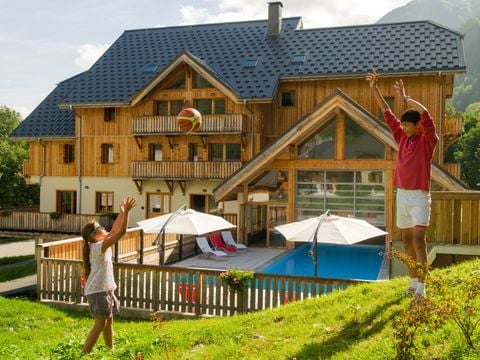 Résidence Goélia Les Chalets De Belledonne - Camping Savoie