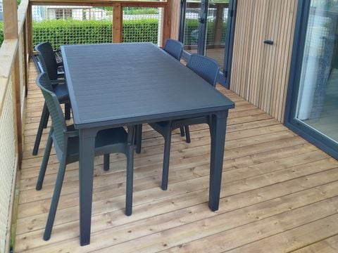 MOBILHOME 4 personnes - Mobil home Confort - 2 chambres - terrasse semi-couverte