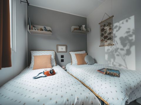 MOBILHOME 6 personnes - Mobil home Confort - 3 chambres - terrasse semi-couverte