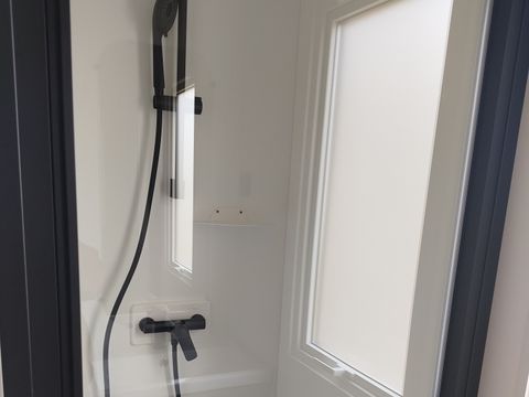 Mobilhome 2 personnes - Mobil home Premium - 1 chambre - terrasse semi-couverte