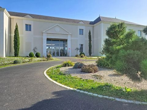 Terres de France - Domaine du Val d'Amboise - Camping Indre-et-Loire - Image N°3