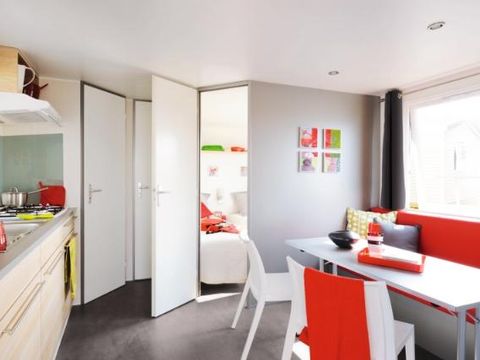 MOBILHOME 4 personnes - Premium Capucine - 2 Chambres + terrasse semi-couverte