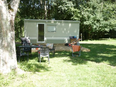 MOBILHOME 4 personnes - Tilleul Eco (2 adultes + 2 enfants) - 2 chambres sans sanitaire + terrasse 12.50m²