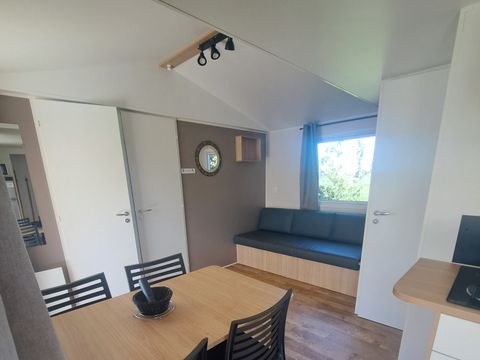 MOBILHOME 4 personnes - 2 chambres - terrasse couverte -  Confort