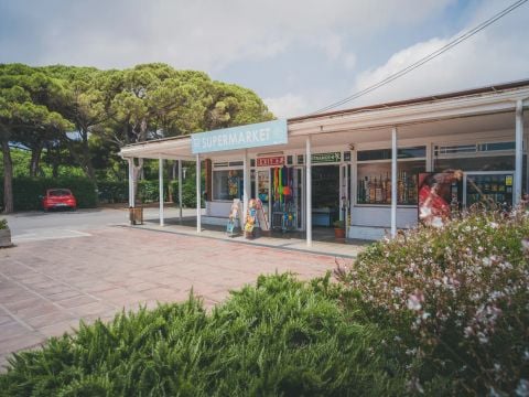 HolaCamp Barcelona - Camping Barcellona - Image N°2