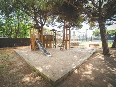 HolaCamp Barcelona - Camping Barcellona - Image N°5