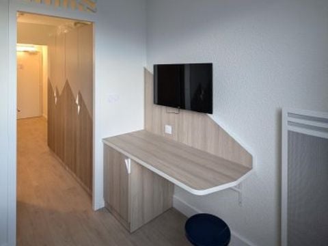 CHAMBRE 6 personnes - Chambre 26.8m²  2 grandes Pièces (sans cuisine) _ Lit bébé impossible