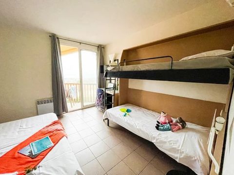 CHAMBRE 4 personnes - Chambre 20 m² 1 Pièce (sans cuisine) _ Lit bébé impossible