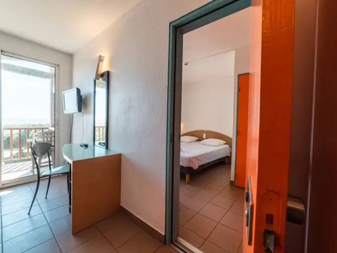 CHAMBRE 4 personnes - Chambre 30 m² 2 Pièces  2 salles d'eau (Sans cuisine)