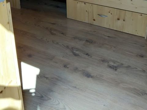 HÉBERGEMENT INSOLITE 3 personnes - Bungalow Hobbit XL