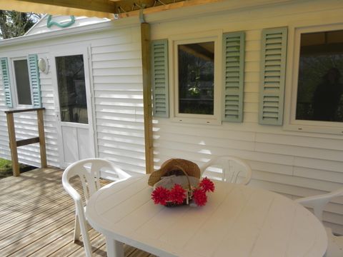 MOBILHOME 4 personnes - Mobil-home Eco - Confort 28m² 2 chambres - Arrivée le Samedi en Juillet et Août