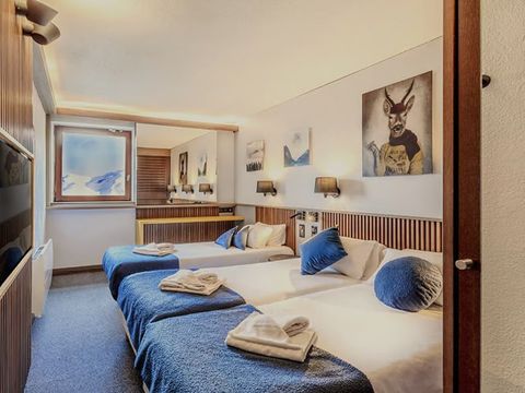 Chambre 3 personnes - Chambre pour 3 pers.