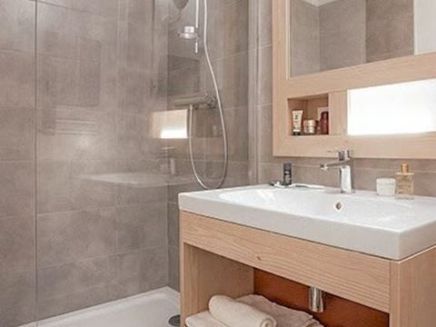 CHAMBRE 2 personnes - Chambre 2 pers.