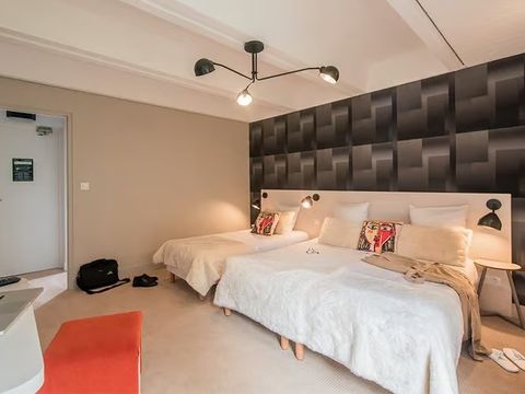 CHAMBRE 3 personnes - Chambre pour 3 pers.