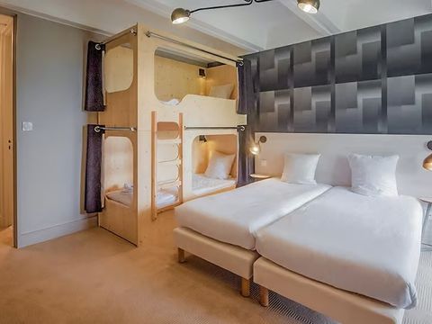 CHAMBRE 4 personnes - Chambre pour 4 pers.