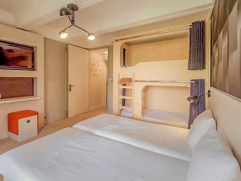 CHAMBRE 4 personnes - Chambre pour 4 pers.