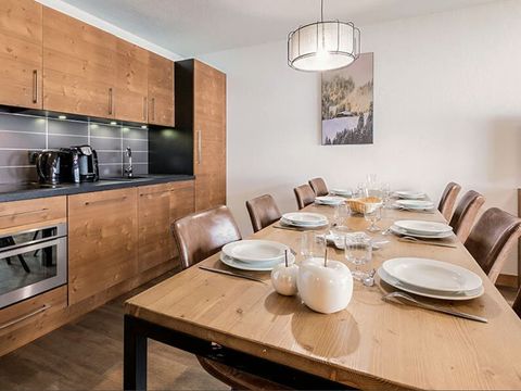 APPARTEMENT 10 personnes - 5 pièces 10 pers. Vue montagne