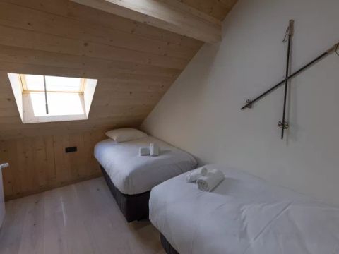 APPARTEMENT 10 personnes - 4 PIECES CABINE 8-10 PERSONNES VUE MONTAGNE