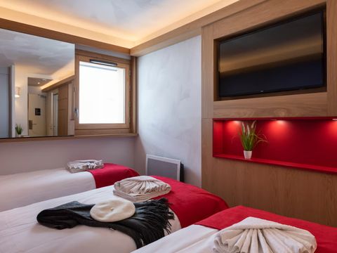 Chambre 3 personnes - Chambre pour 3 pers.