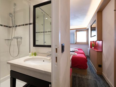 Chambre 3 personnes - Chambre pour 3 pers.