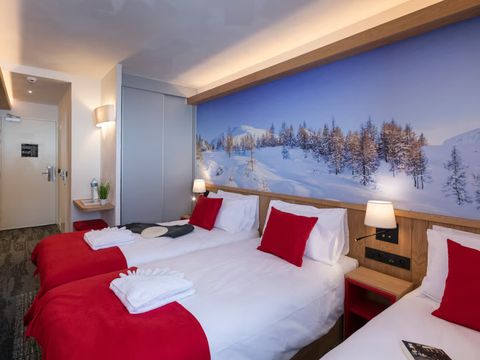 Chambre 3 personnes - Chambre pour 3 pers.