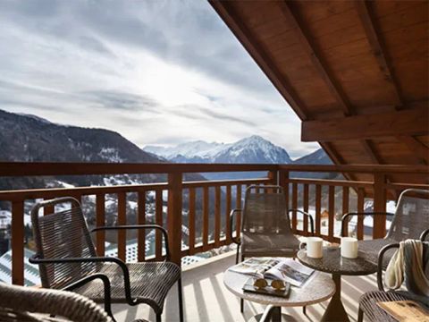 APPARTEMENT 8 personnes - 3 PIECES CABINE DUPLEX 6-8 PERSONNES VUE MONTAGNE