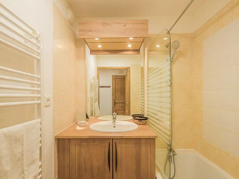 APPARTEMENT 6 personnes - 3 pièces 6 pers. FAMILLE Vue montagne