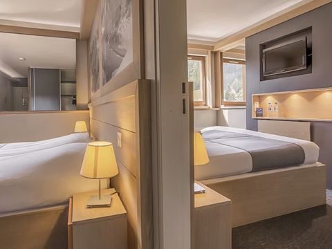 CHAMBRE 4 personnes