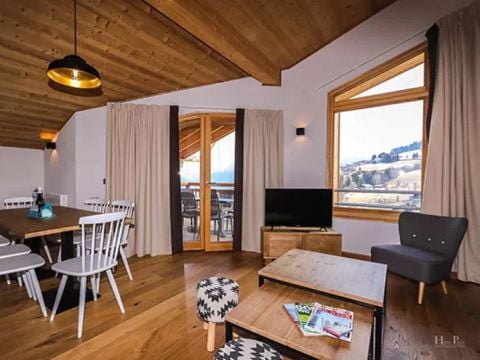APPARTEMENT 8 personnes - 3 PIECES CABINE 6-8 PERSONNES VUE MONTAGNE