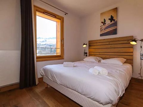 APPARTEMENT 8 personnes - 3 PIECES CABINE 6-8 PERSONNES VUE MONTAGNE