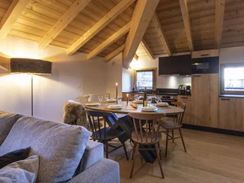 APPARTEMENT 8 personnes - 3 PIECES CABINE 6-8 PERSONNES VUE MONTAGNE