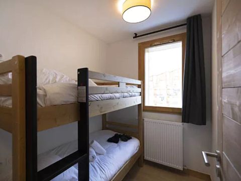 APPARTEMENT 8 personnes - 3 PIECES CABINE 6-8 PERSONNES VUE MONTAGNE
