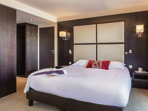 Chambre 3 personnes - Chambre pour 3 pers.