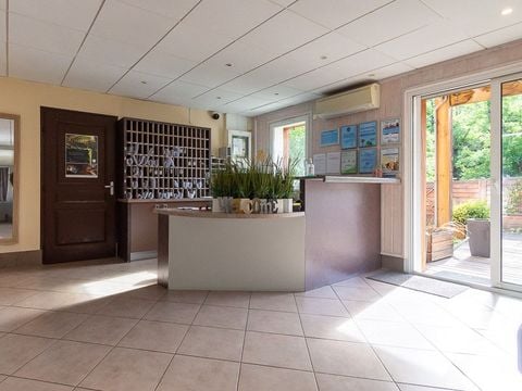 Résidence Vacancéole - Les Chalets d'Ax - Camping Ariège - Image N°4