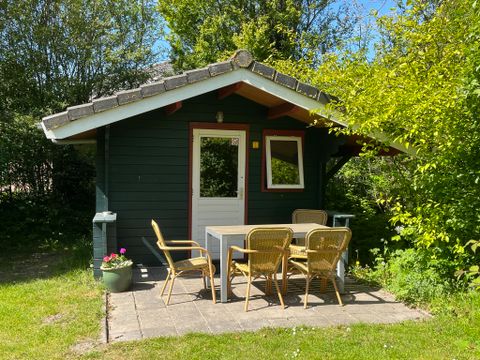 BUNGALOW 4 personnes - Cabine standard