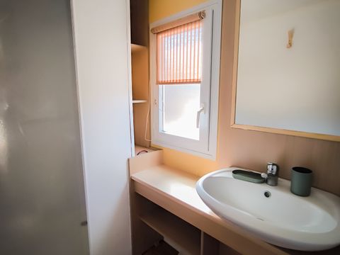 Mobilhome 4 personnes - 4 couchages avec grande terrasse - Avec clim