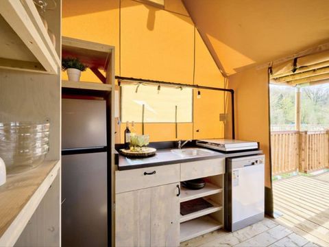 Tente en toile et en bois 9 personnes - Tente Safari 9 personnes - 4 chambres