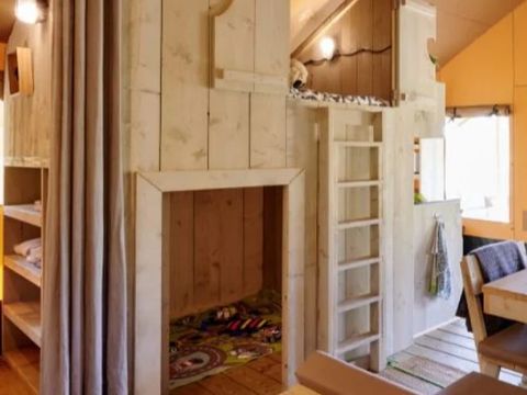 Tente en toile et en bois 9 personnes - Tente Safari 9 personnes - 4 chambres