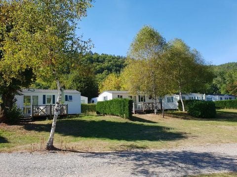 MOBILHOME 8 personnes - Mobil home Confort 31m² / 3 chambres + TV + Terrasse non couverte 6/8 pers