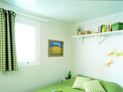 Mobilhome 6/8 personnes - Confort 31m² / - 3 chambres - TV - Terrasse non couverte