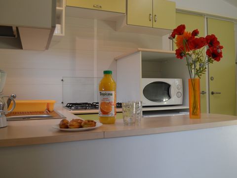 Mobilhome 4/6 personnes - Standard 27m² / - 2 chambres - TV - Terrasse non couverte